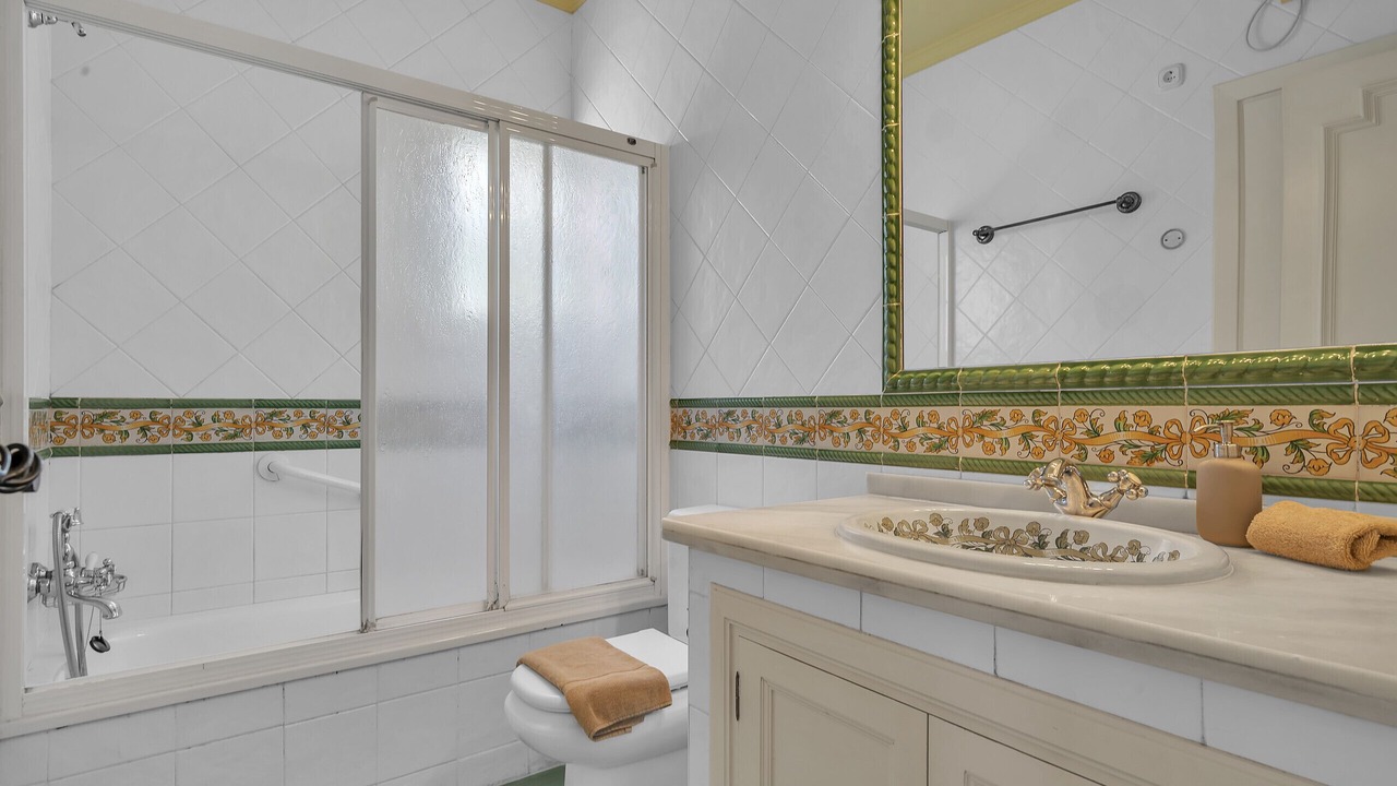 Photo of Bathroom in El Paraiso