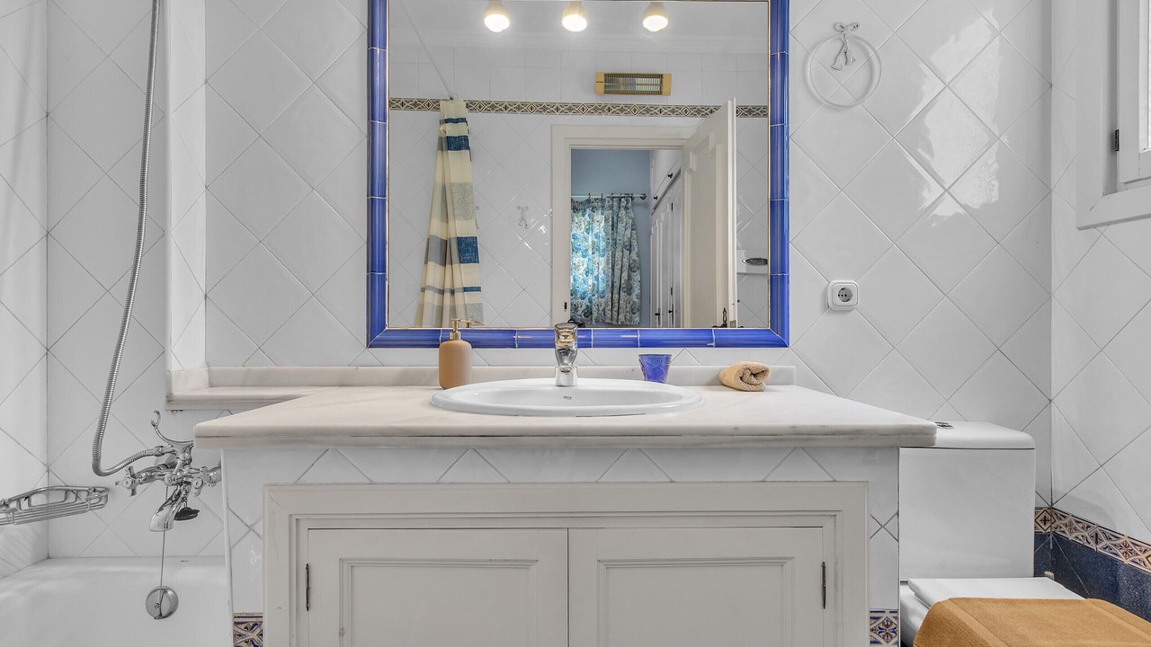Photo of Bathroom in El Paraiso