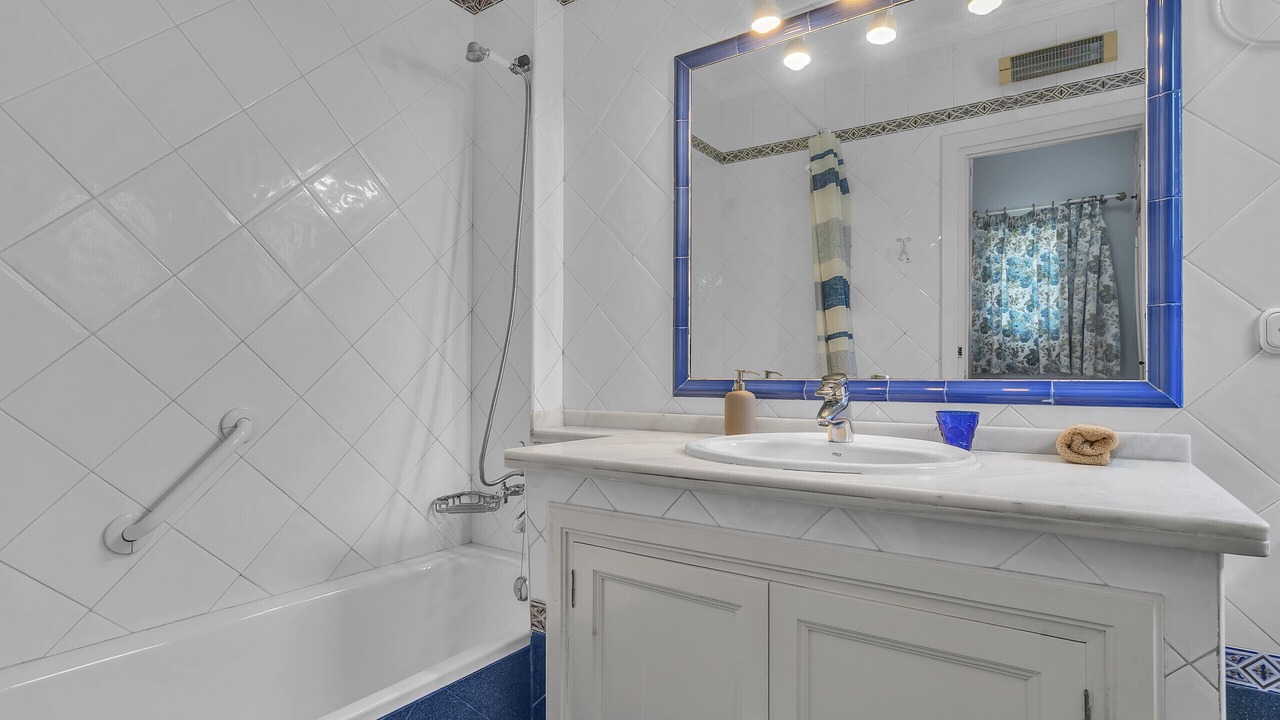 Photo of Bathroom in El Paraiso
