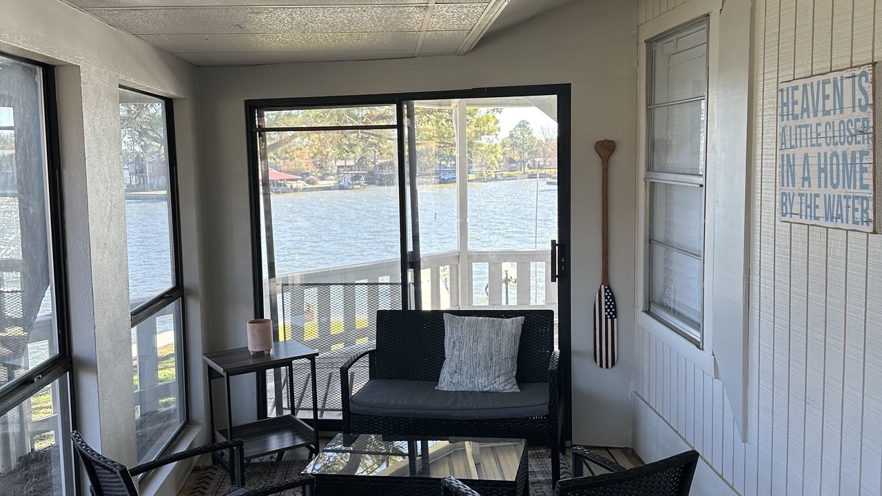 Photo of Livingroom in Tool