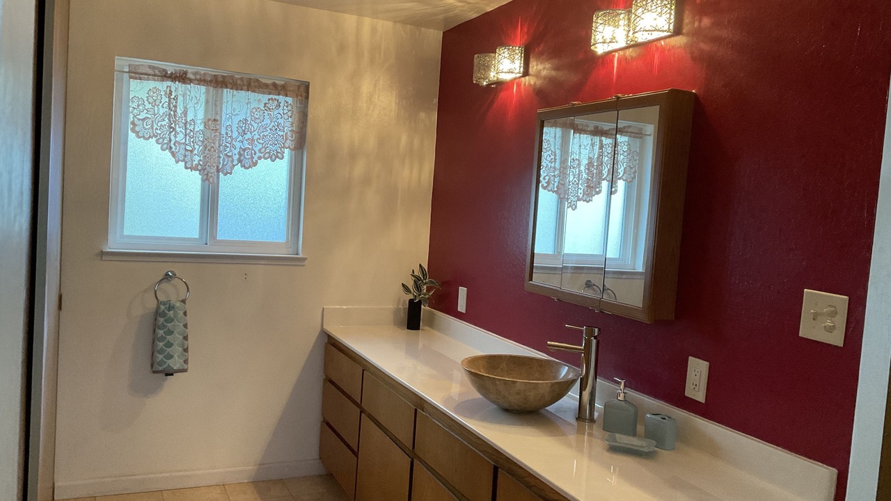 Photo of Bathroom in Oakley