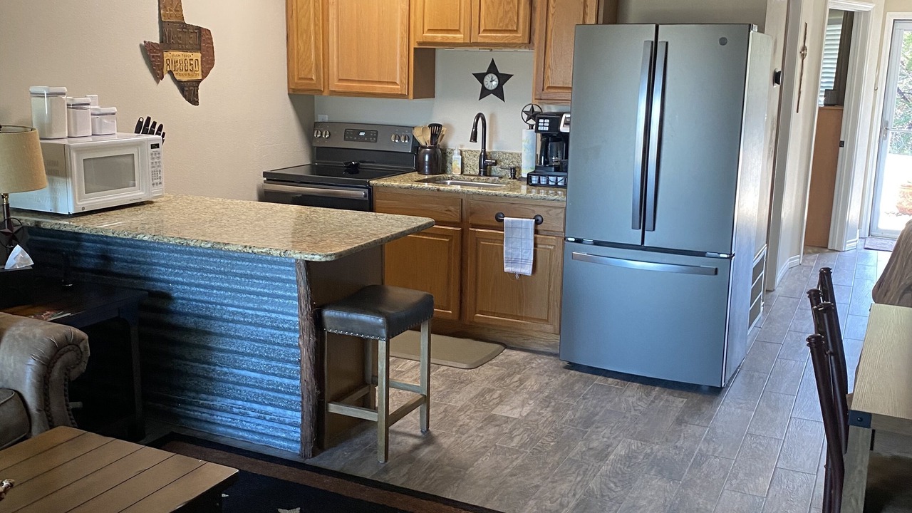 Photo of Kitchen in Canyon Lake