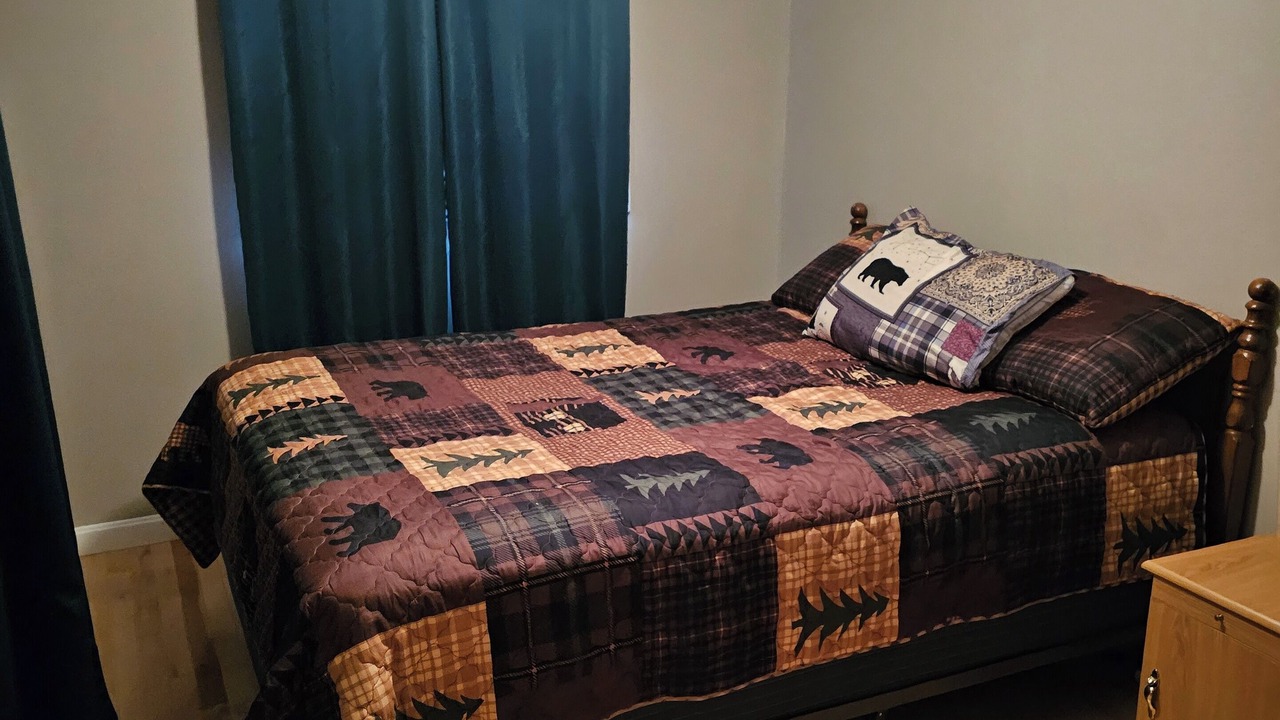 Photo of Bedroom in Portage Lake