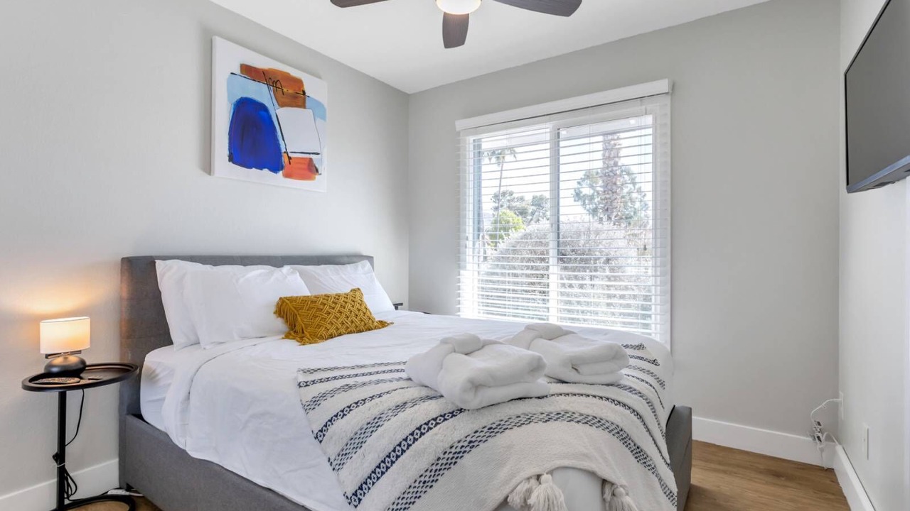 Photo of Bedroom in Paradise Valley Village
