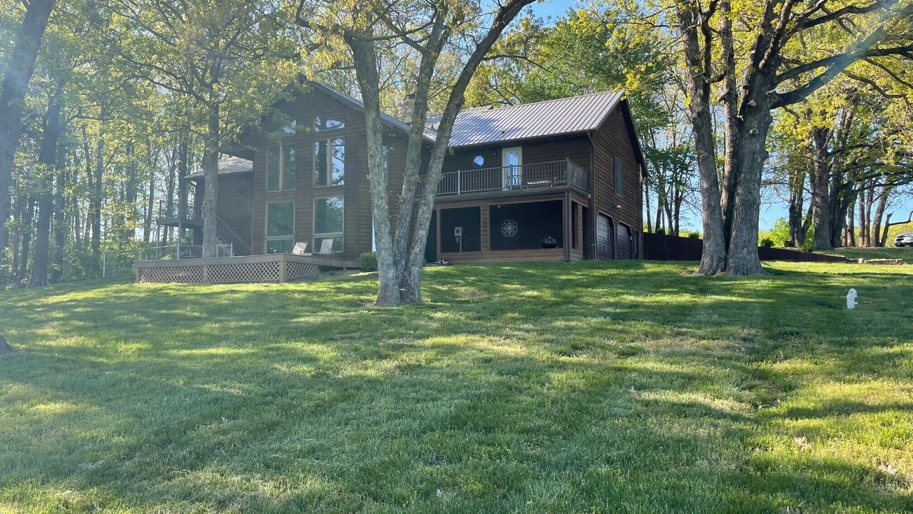 Photo of Outdoor in Linn