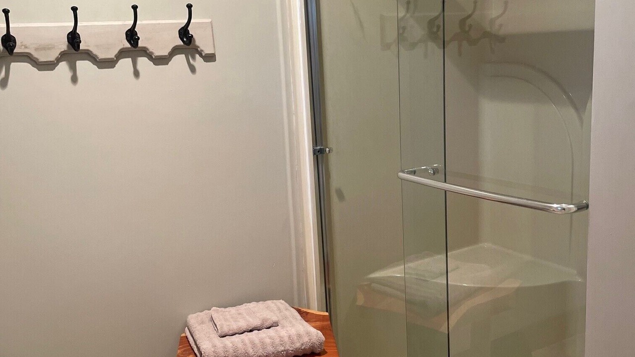Photo of Bathroom in Linn