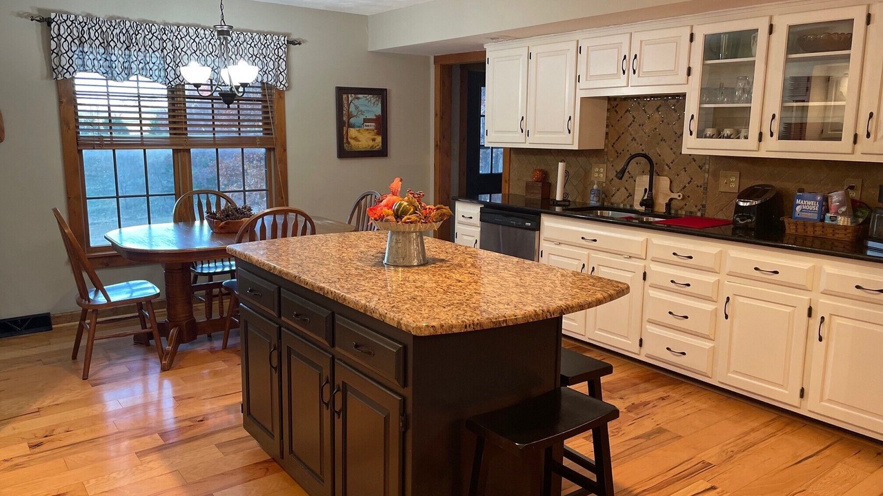 Photo of Kitchen in Linn