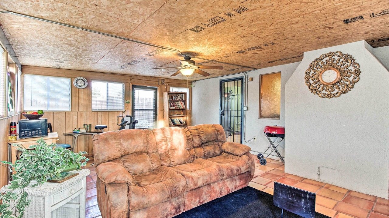 Photo of Livingroom in Rio Rancho