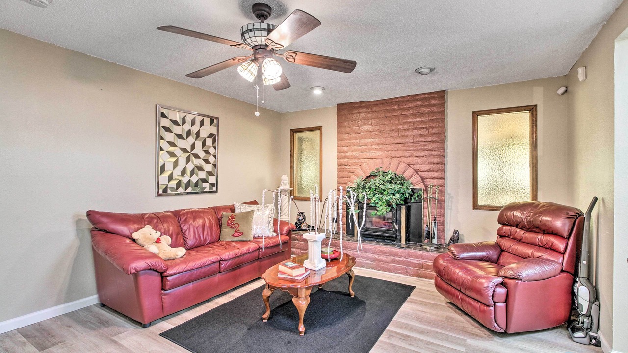 Photo of Livingroom in Rio Rancho