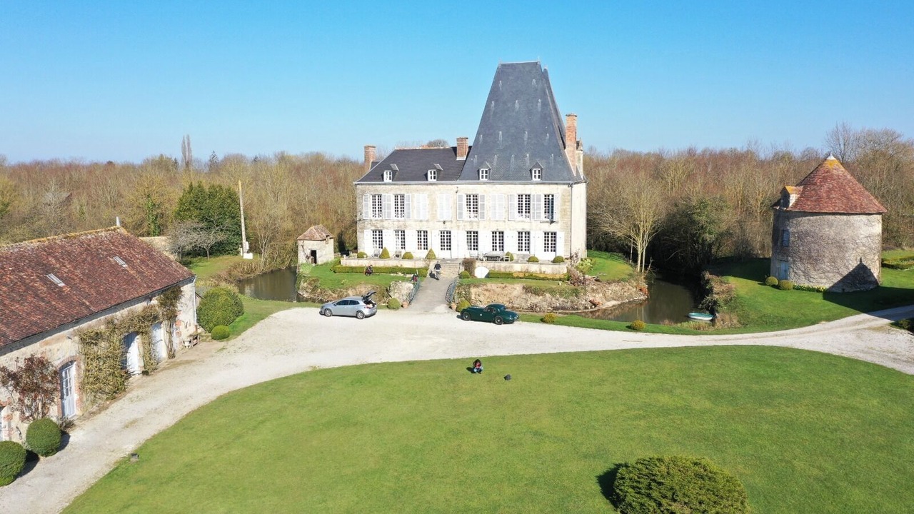 Photo of Outdoor in Essay