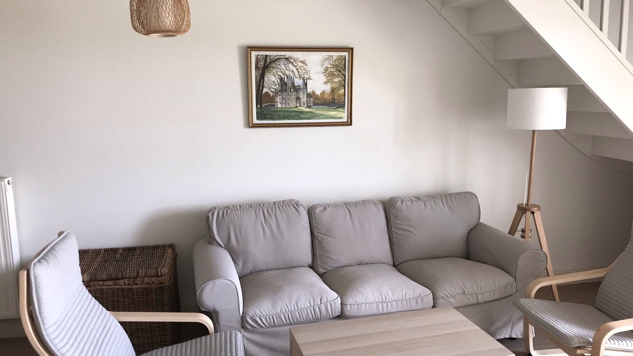 Photo of Livingroom in Essay