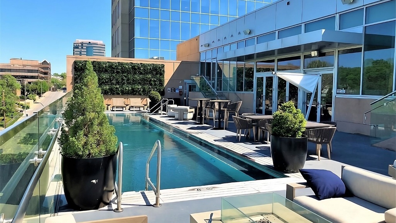 Photo of Outdoor in West Plaza