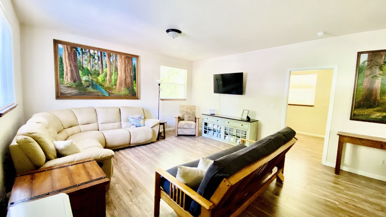 Photo of Livingroom in Crescent City