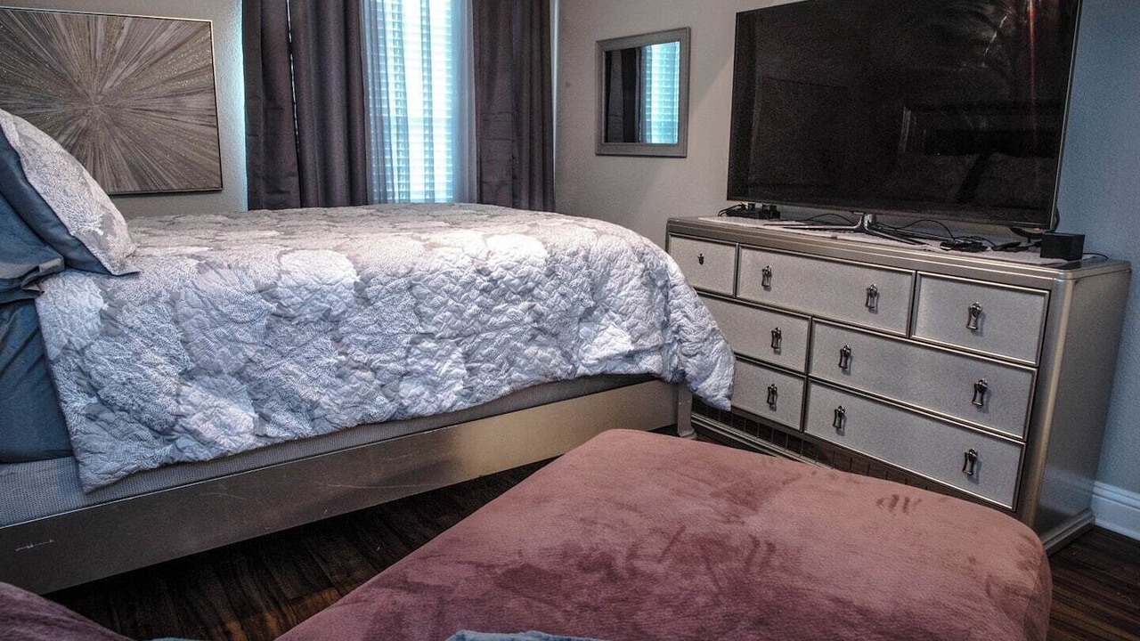 Photo of Bedroom in Addison