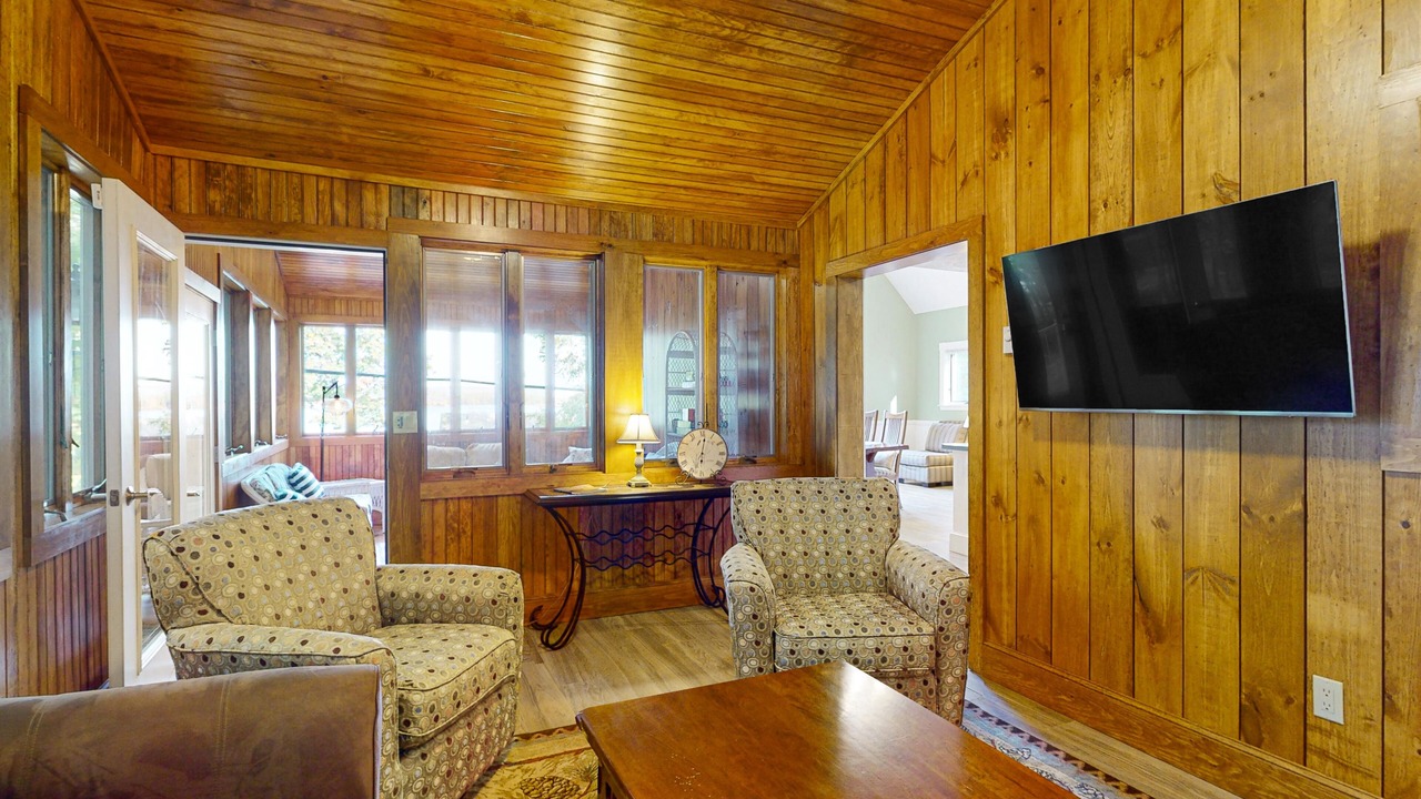 Photo of Livingroom in Moultonborough