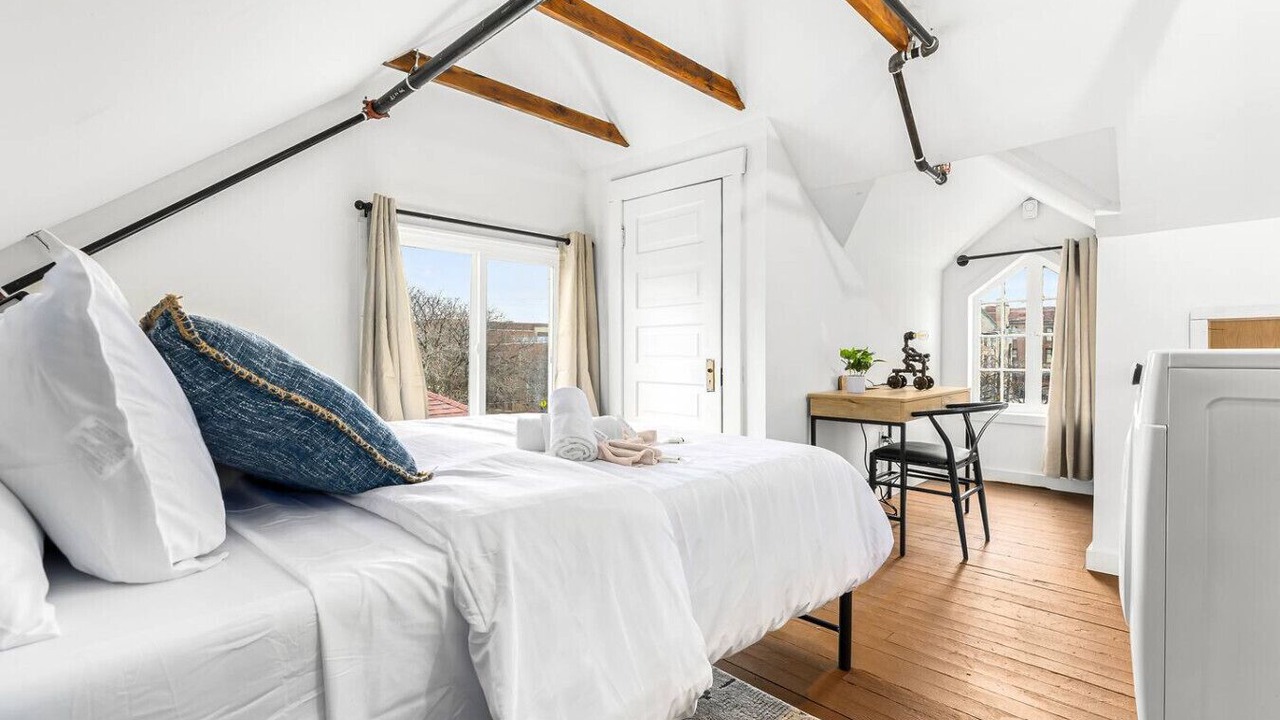 Photo of Bedroom in Detroit