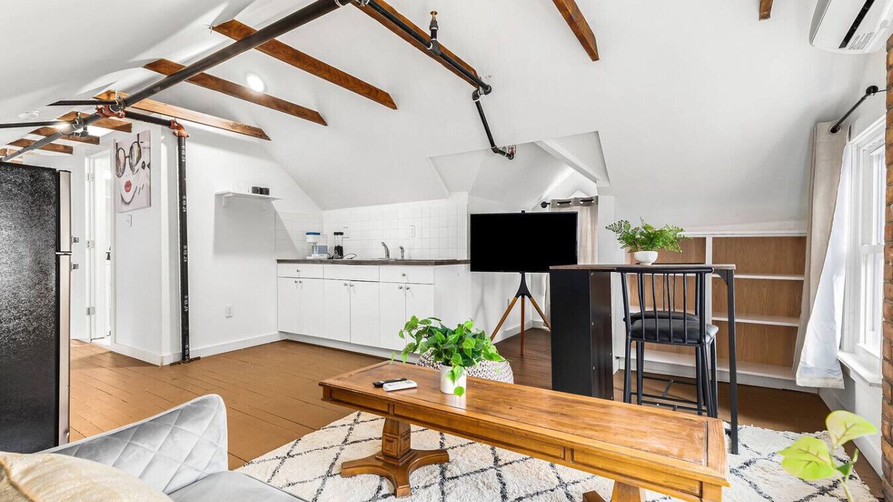 Photo of Livingroom in Detroit