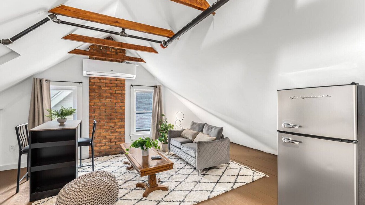 Photo of Livingroom in Detroit
