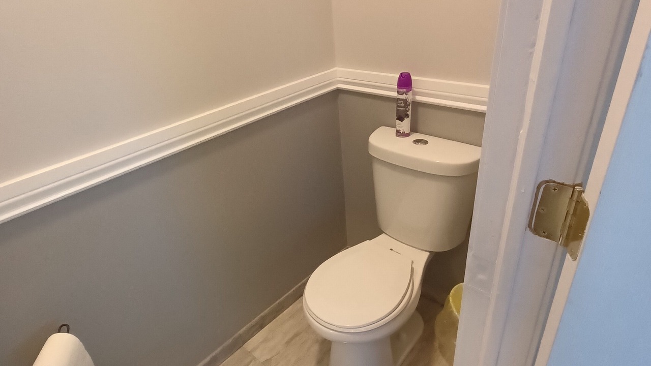 Photo of Bathroom in Front Park