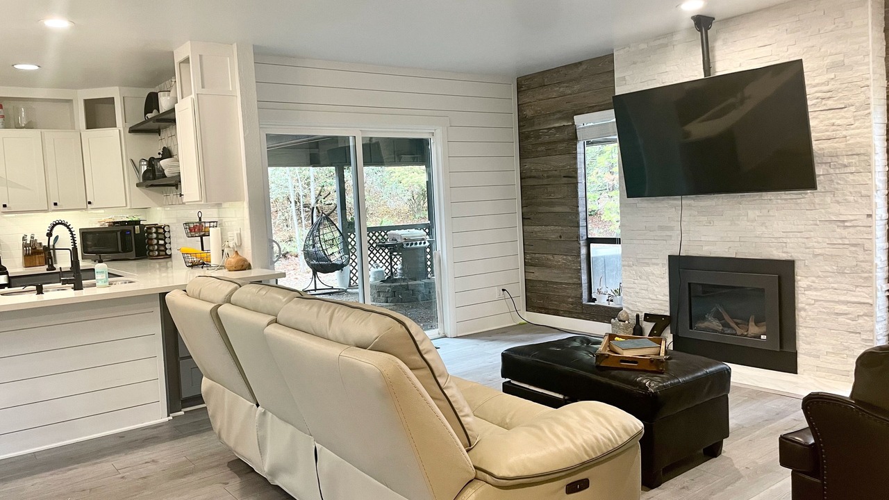 Photo of Livingroom in South Hill