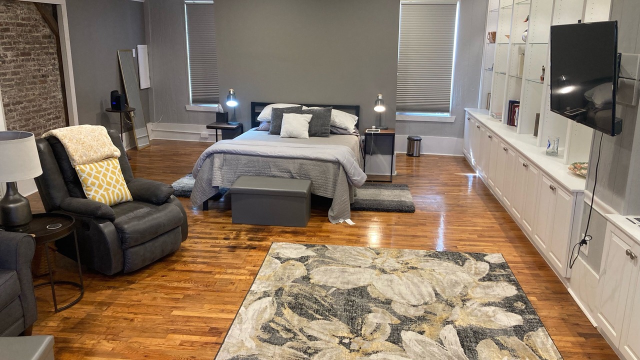 Photo of Bedroom in Midway