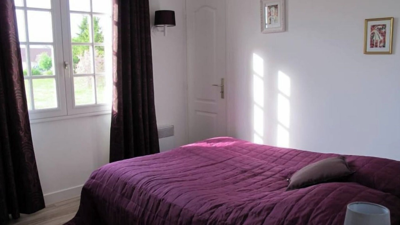 Photo of Bedroom in Fontaines-en-Sologne