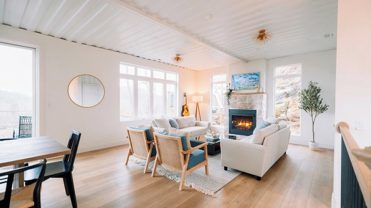 Photo of Livingroom in Rockbridge