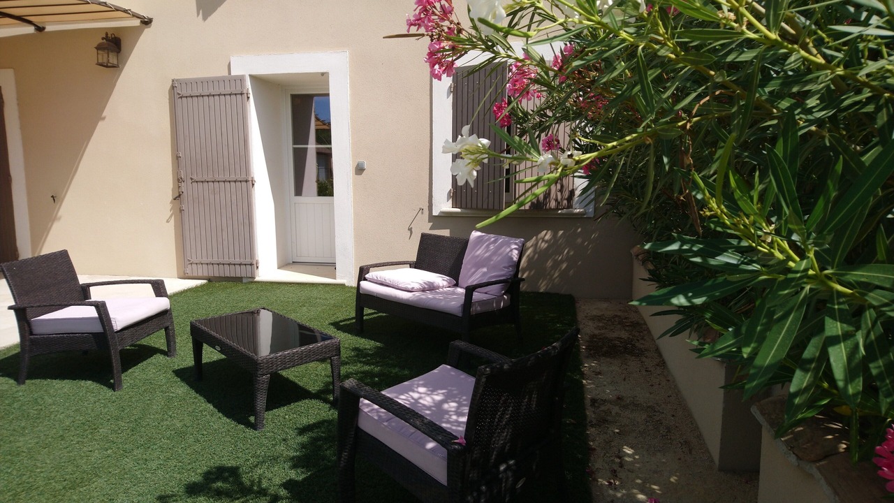 Photo of Patio Balcony in Piolenc