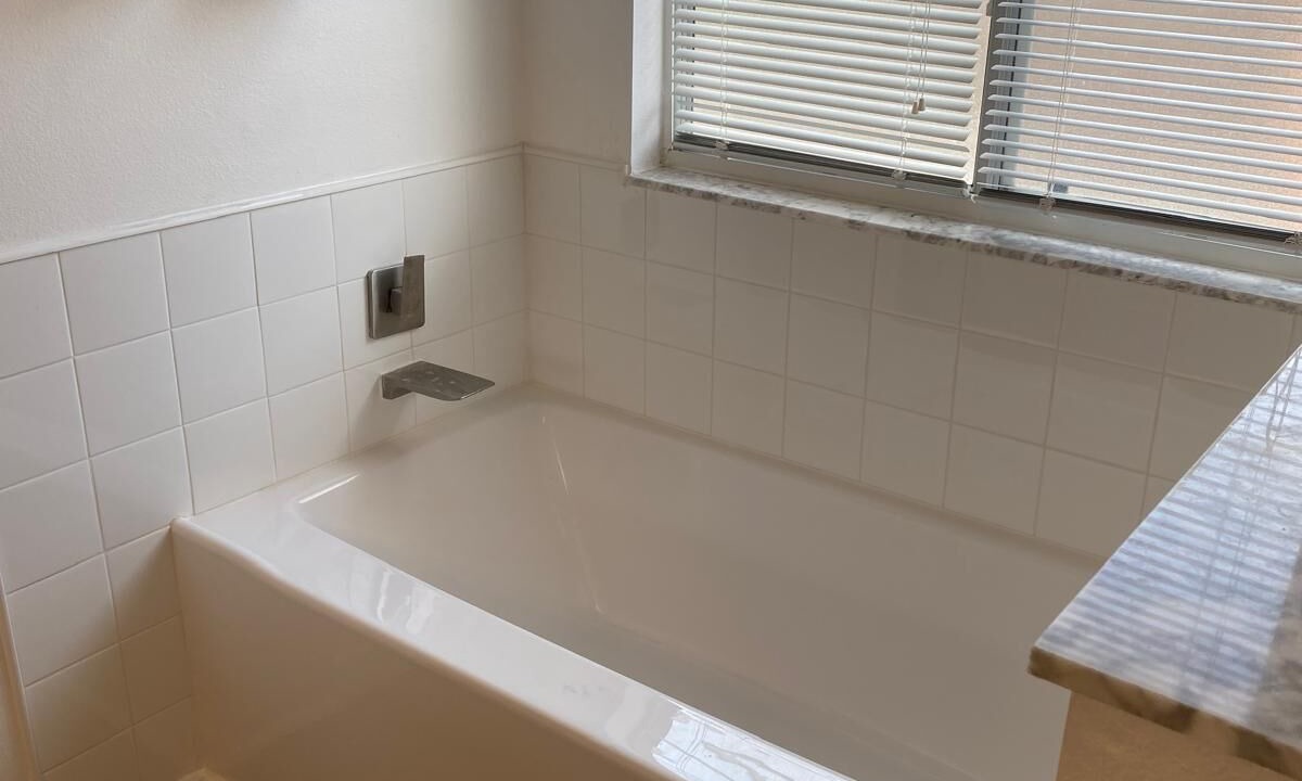 Photo of Bathroom in Esprit