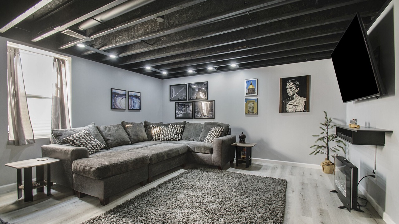 Photo of Livingroom in Northeast South Bend
