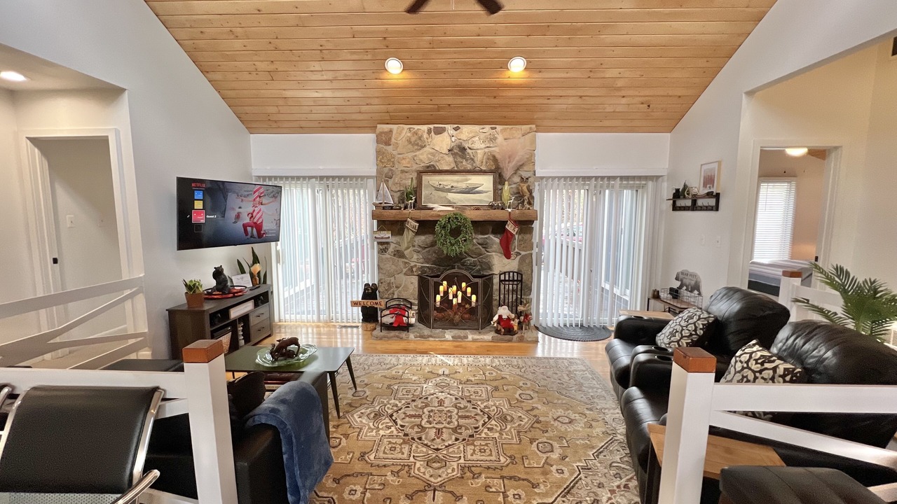 Photo of Livingroom in Basye