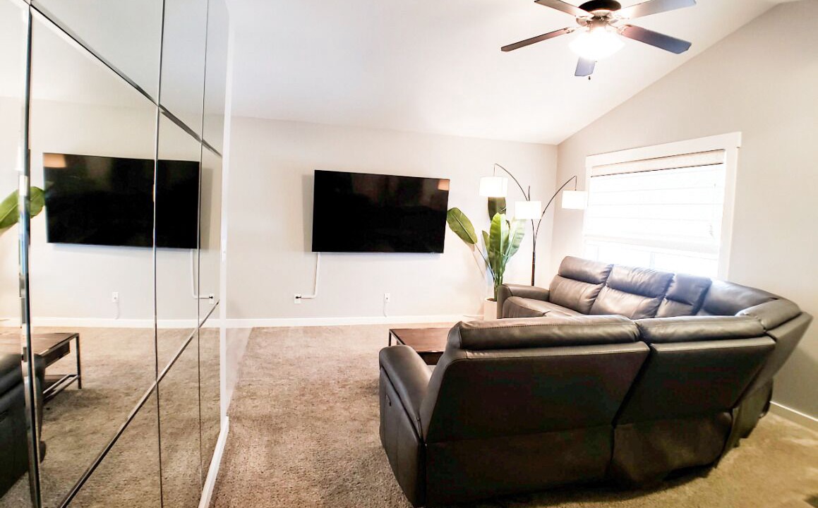Photo of Livingroom in Ogden