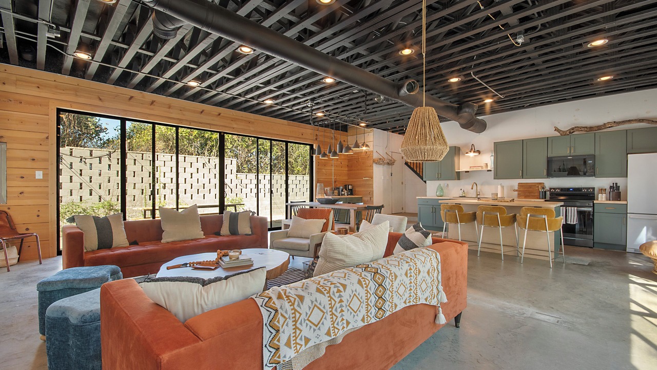 Photo of Livingroom in Canton