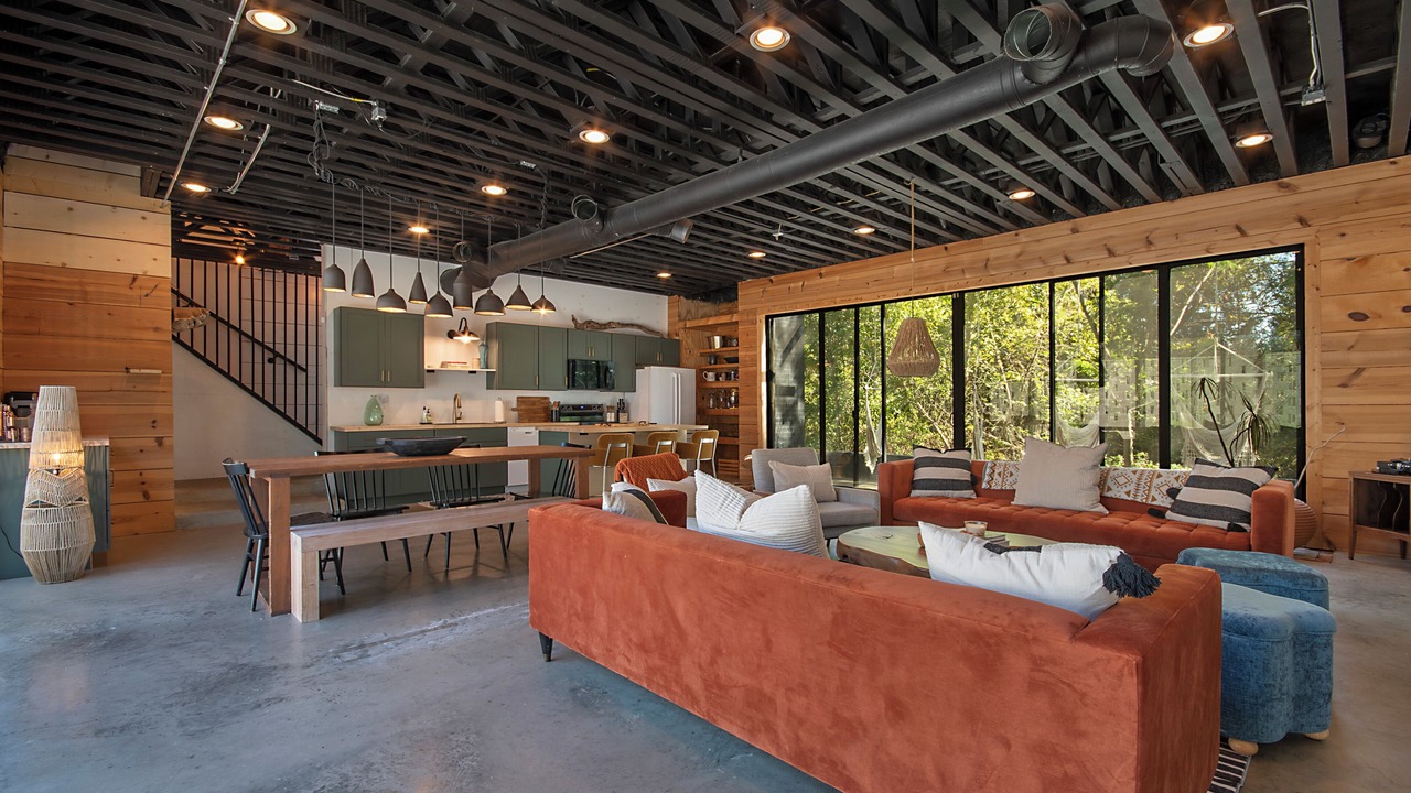 Photo of Livingroom in Canton