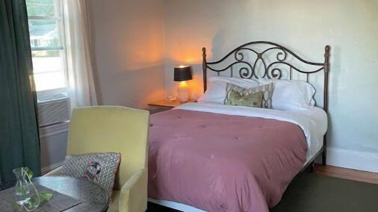 Photo of Bedroom in Mount Pleasant