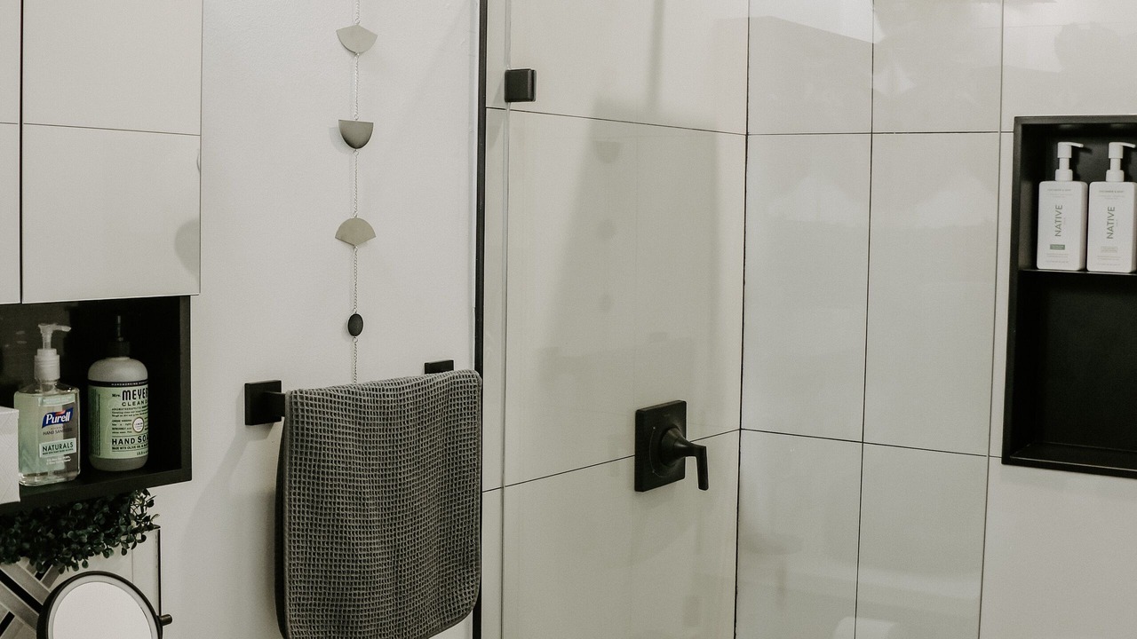 Photo of Bathroom in South Central Houston