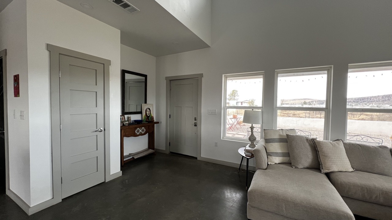 Photo of Livingroom in Fort Davis
