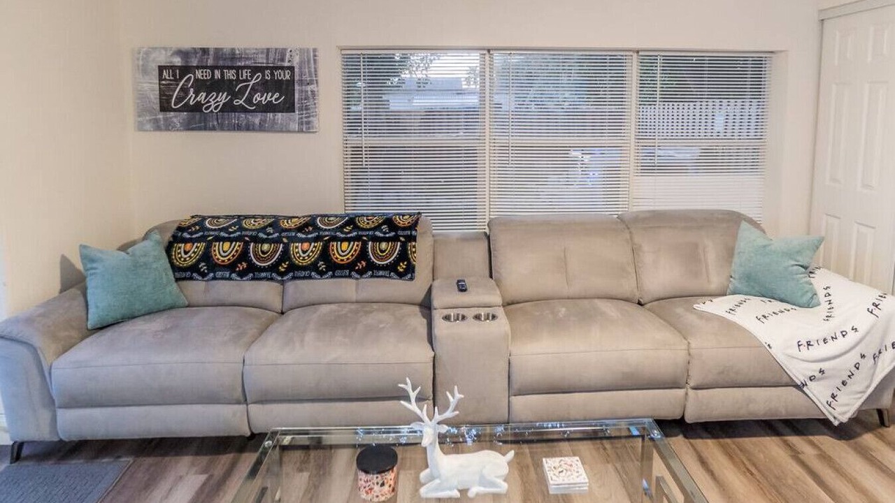 Photo of Livingroom in North Andrews Gardens