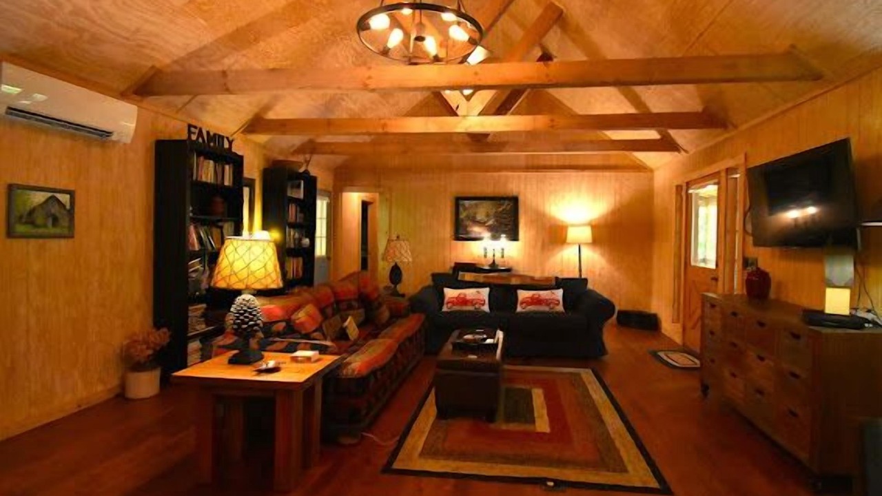 Photo of Livingroom in Morganton