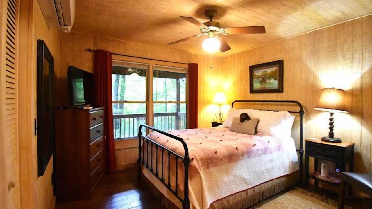 Photo of Bedroom in Morganton