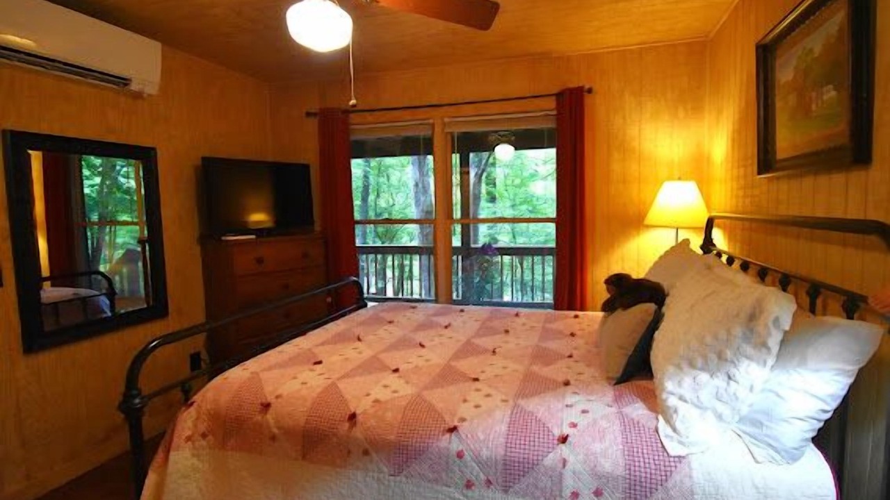 Photo of Bedroom in Morganton