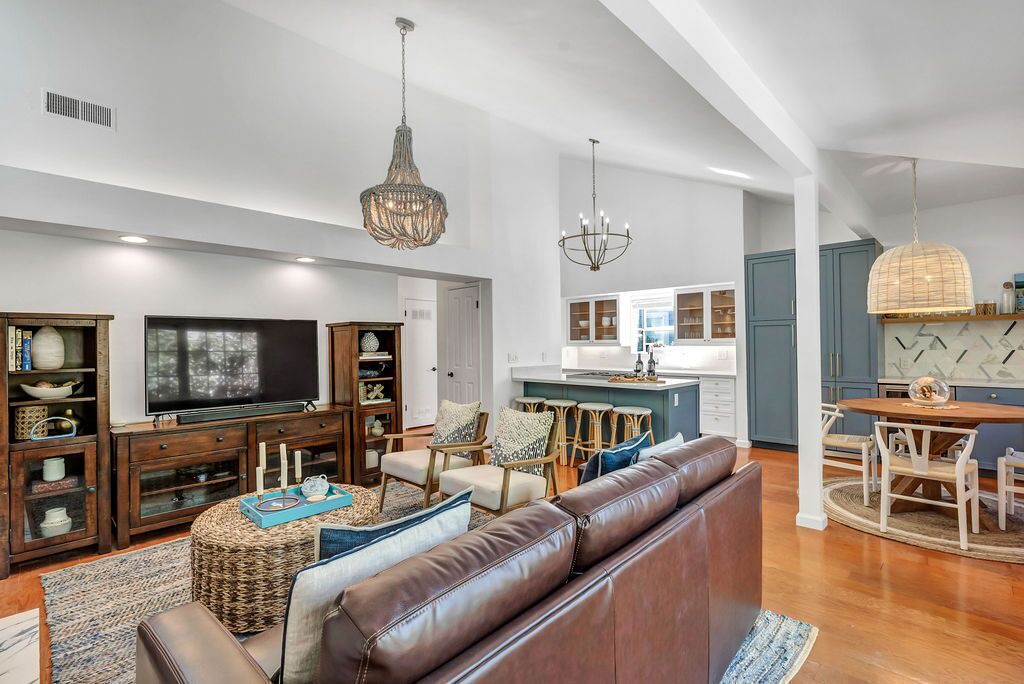 Photo of Livingroom in Yountville