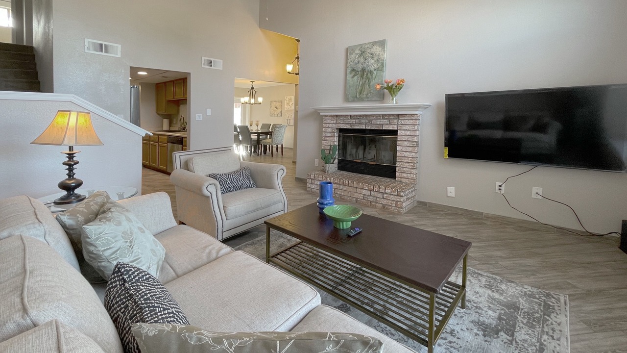 Photo of Livingroom in Taylor Ranch