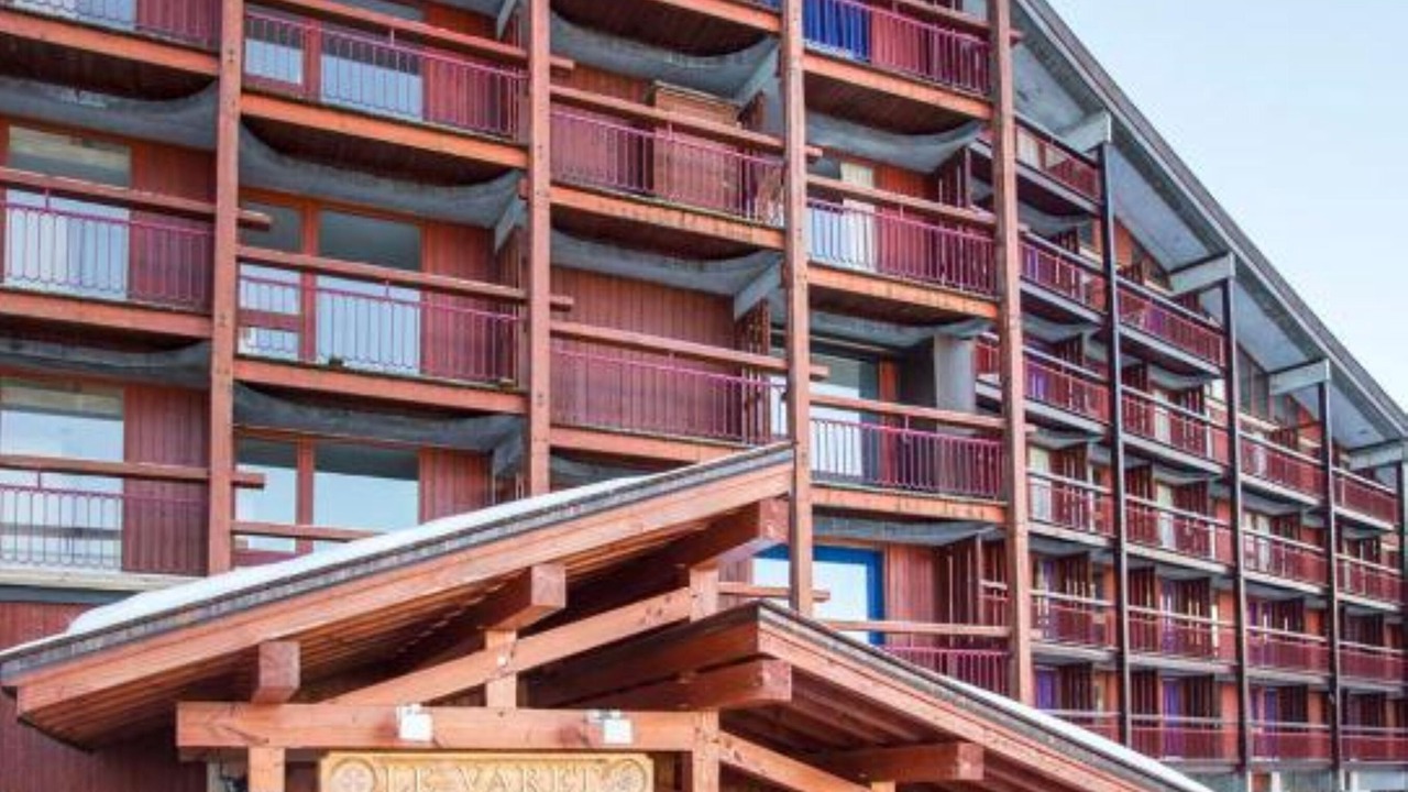 Photo of Outdoor in Arc-2000