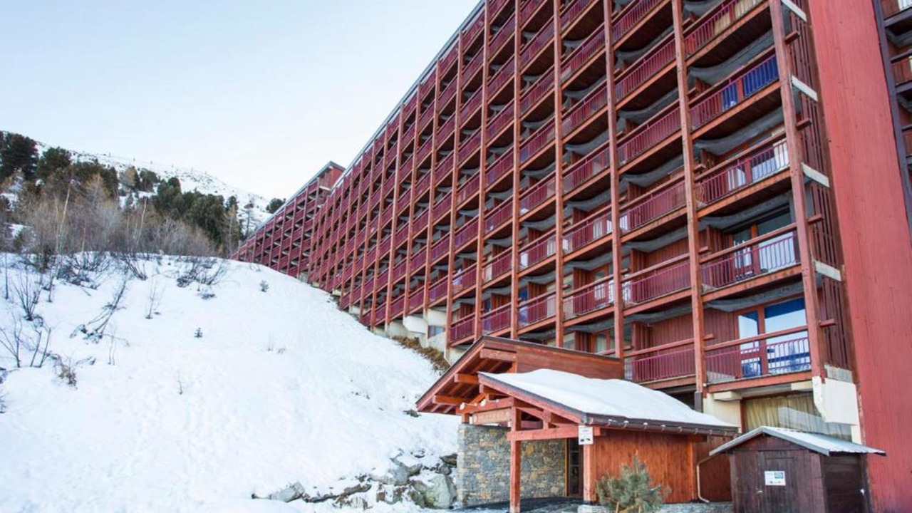 Photo of Outdoor in Arc-2000