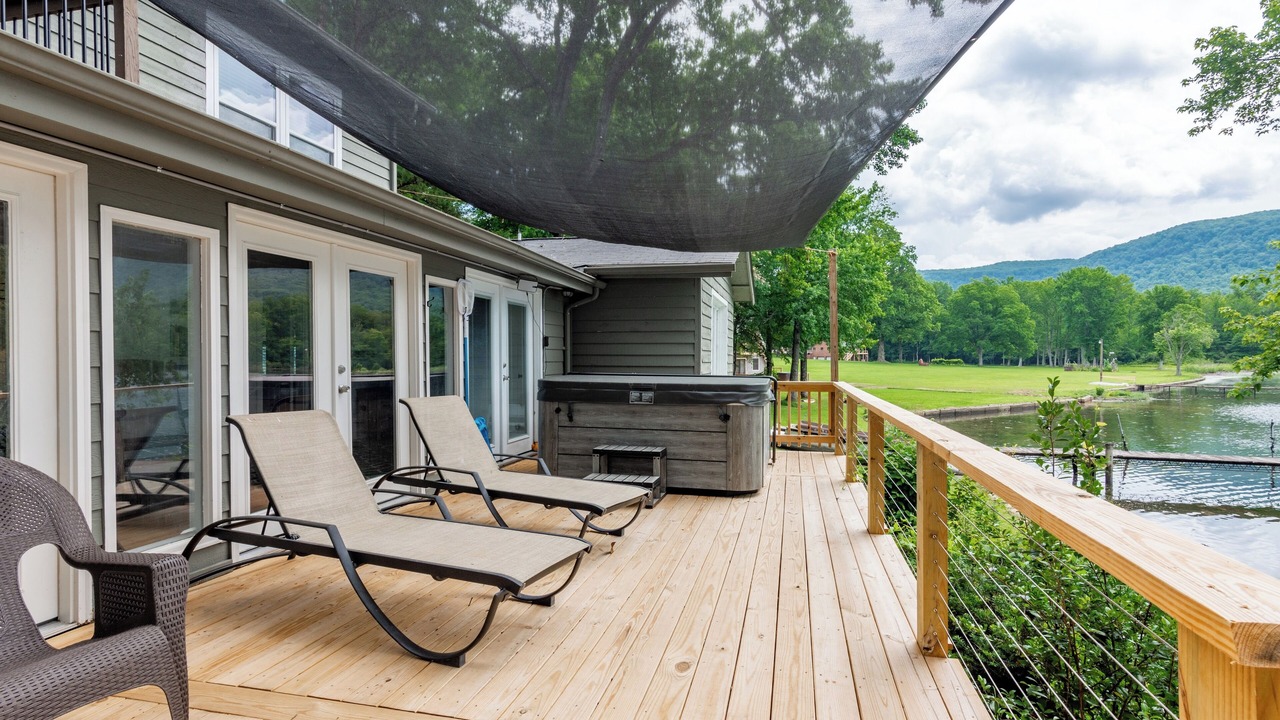 Photo of Others in Whiteside