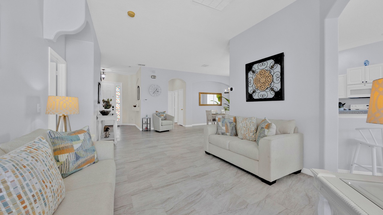 Photo of Livingroom in Lake Davenport Estates