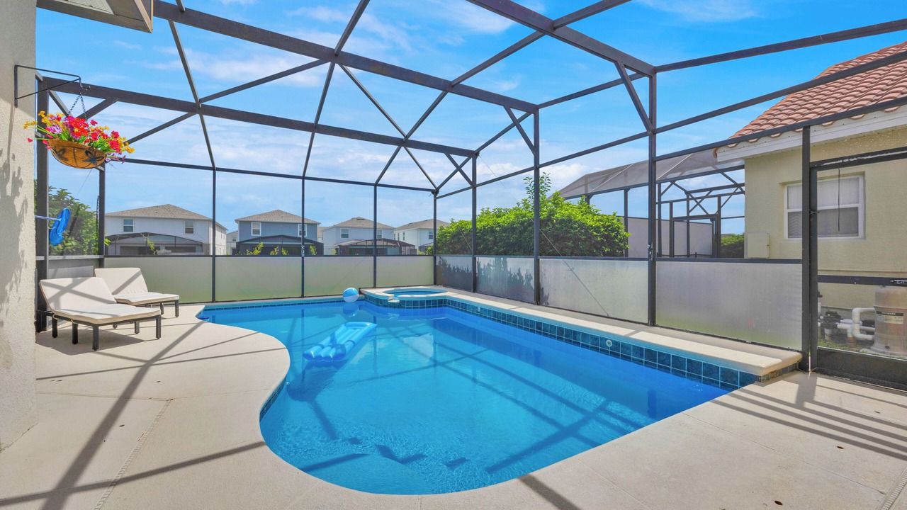 Photo of Outdoor in Lake Davenport Estates