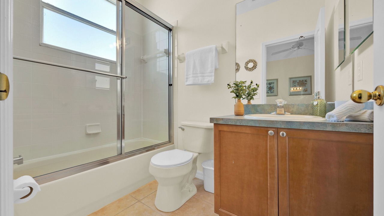Photo of Bathroom in Lake Davenport Estates