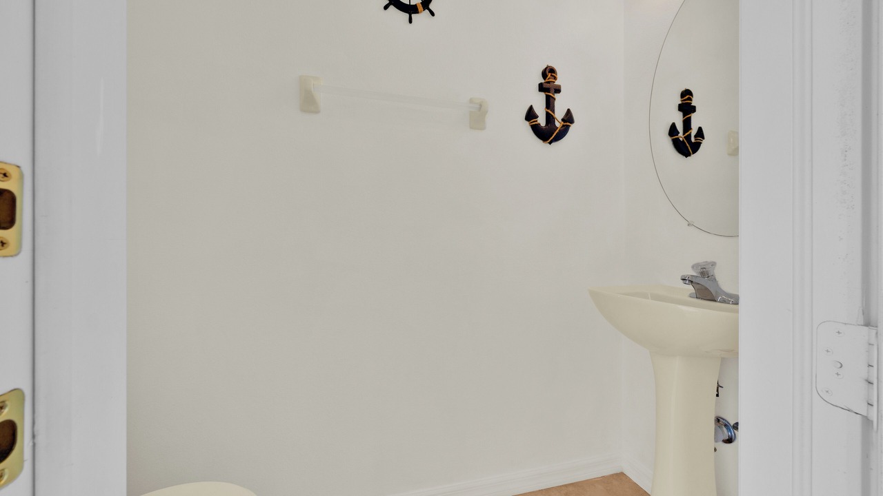 Photo of Bathroom in Lake Davenport Estates